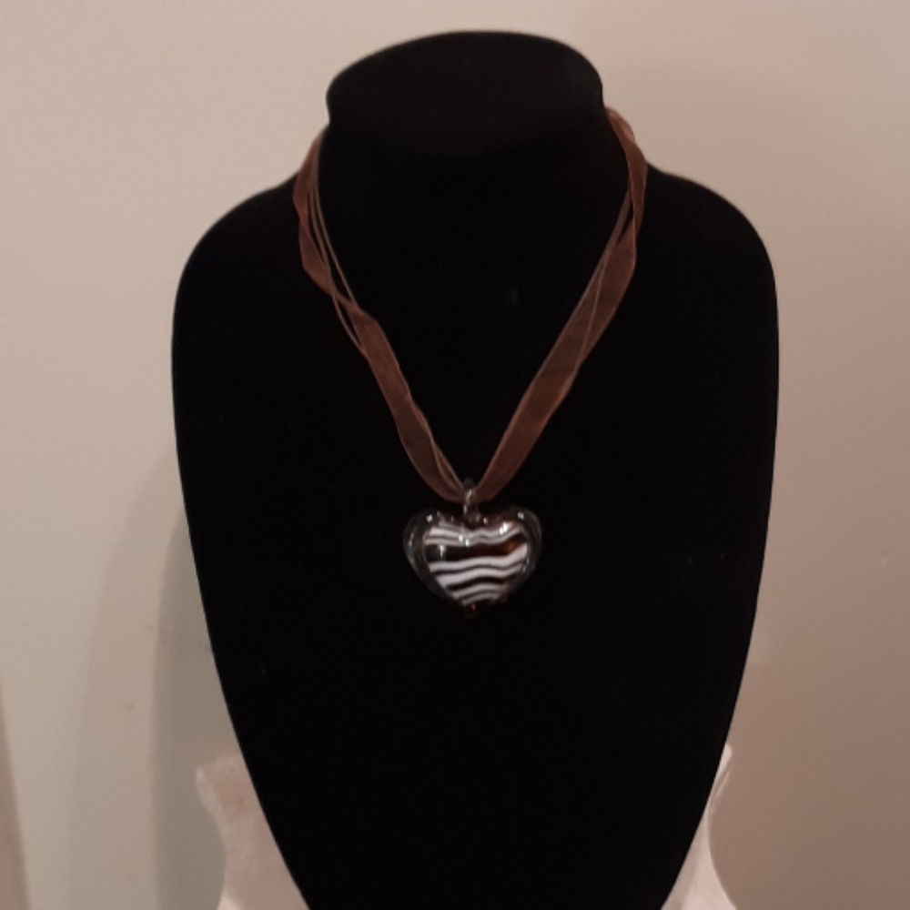 Necklace - Picture 4 of 12